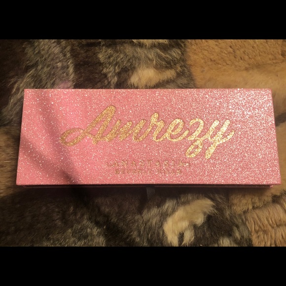 Anastasia Beverly Hills Other - Anastasia Beverly hills amrezy palette